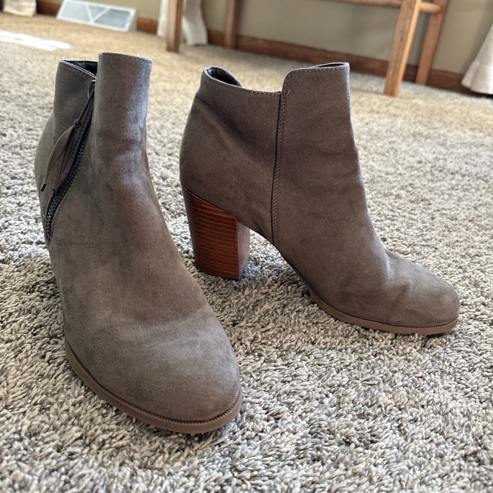 Urban Outfitters Gray Ankle Boots